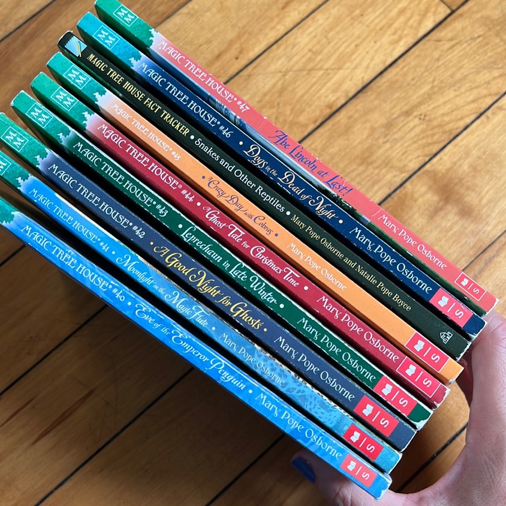 Magic tree house books 40-47 plus #45 Snakes fact tracker